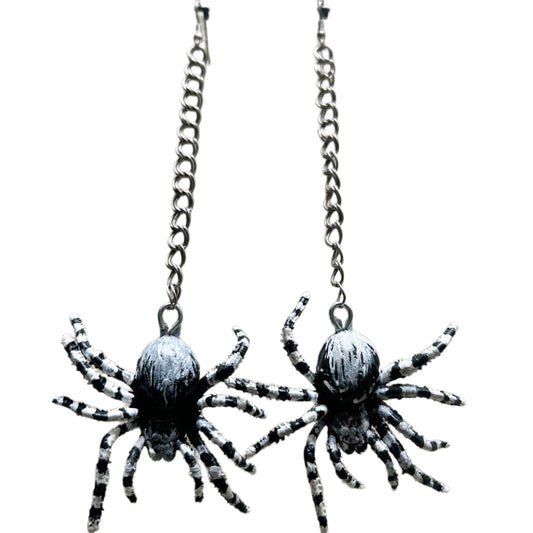 Not Scared Of Spiders - Gothic Black and White Spider Earrings